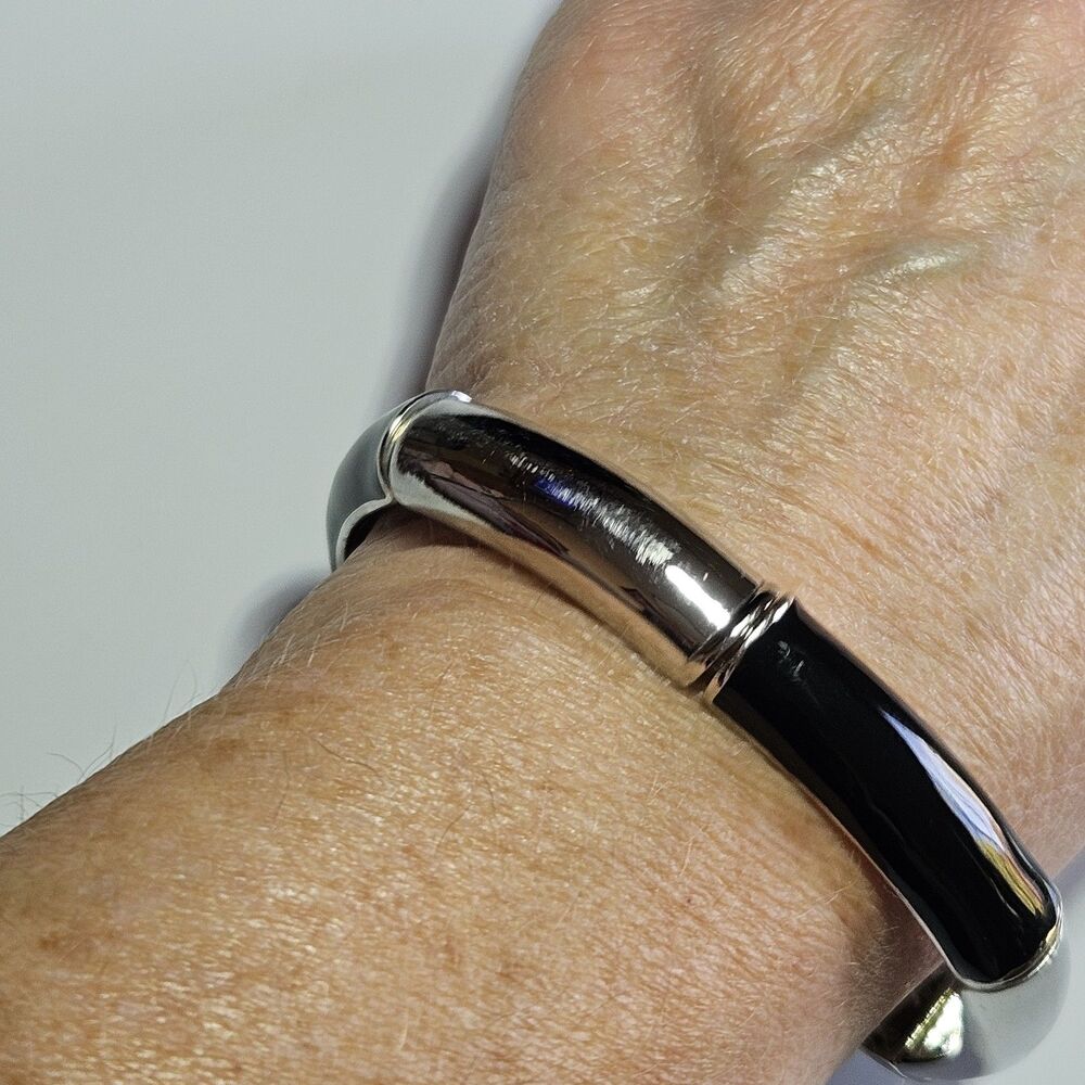 Lia Sophia "Signature" Silver Tone Black Enamel Stretch Bracelet 7.5"